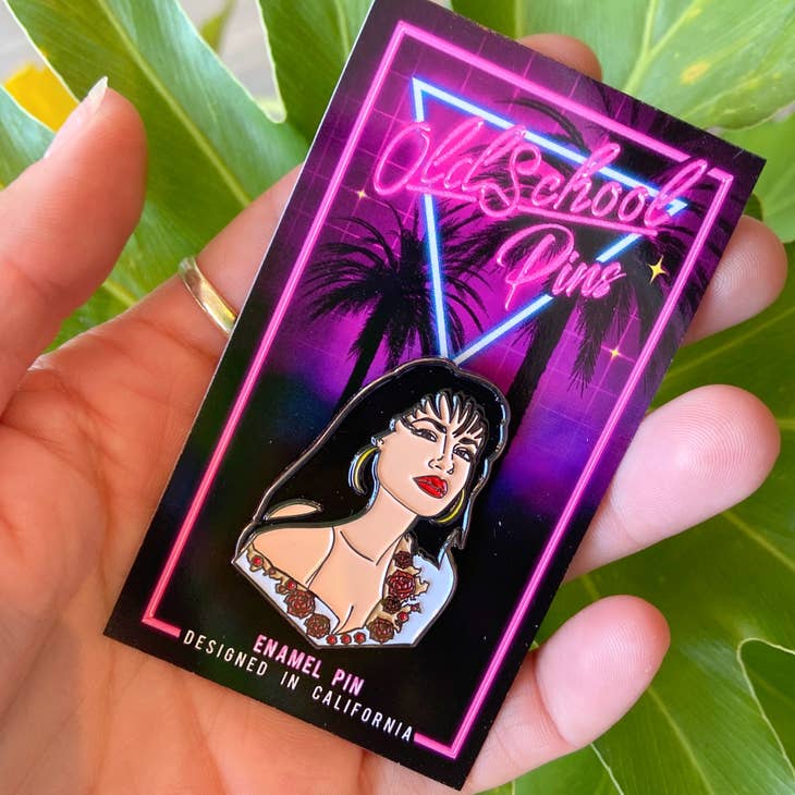 La Cantante Rosa Pin