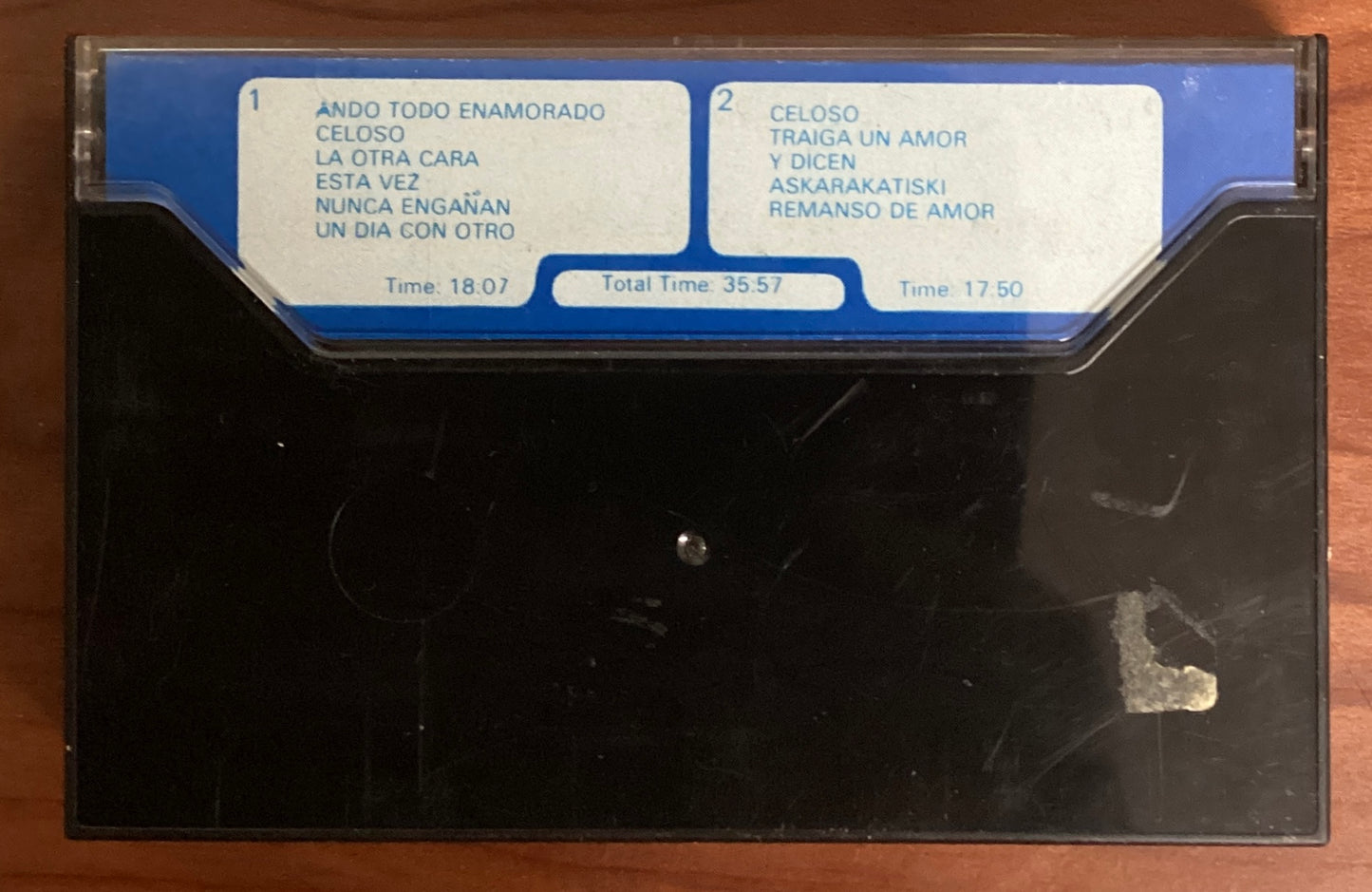 Los Chachos - Greatest Hits (Cassette)