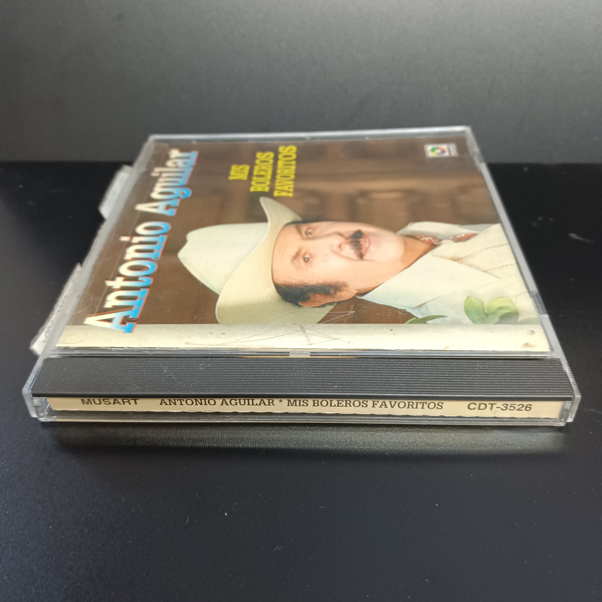 *Opened: Antonio Aguilar - Mis Boleros Favoritos Con banda (CD)