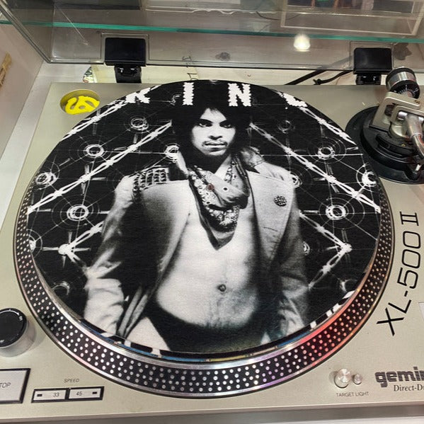 Prince Posing Slipmat