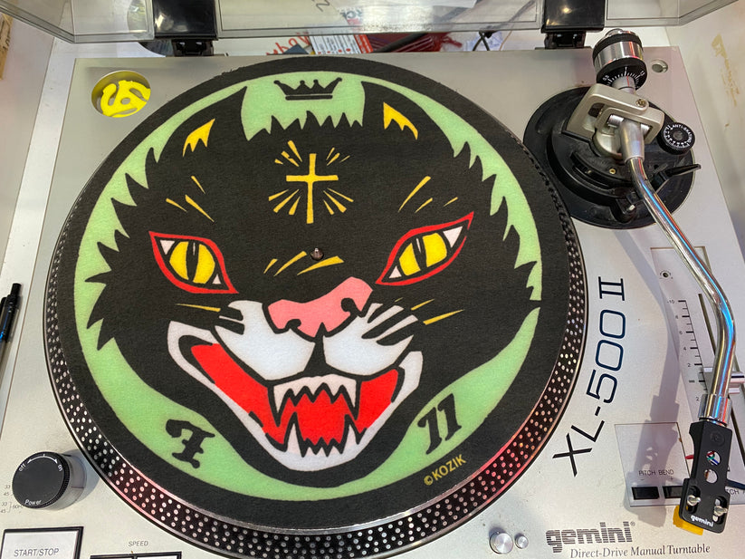 Alfombrilla para gatos Frank Kozik