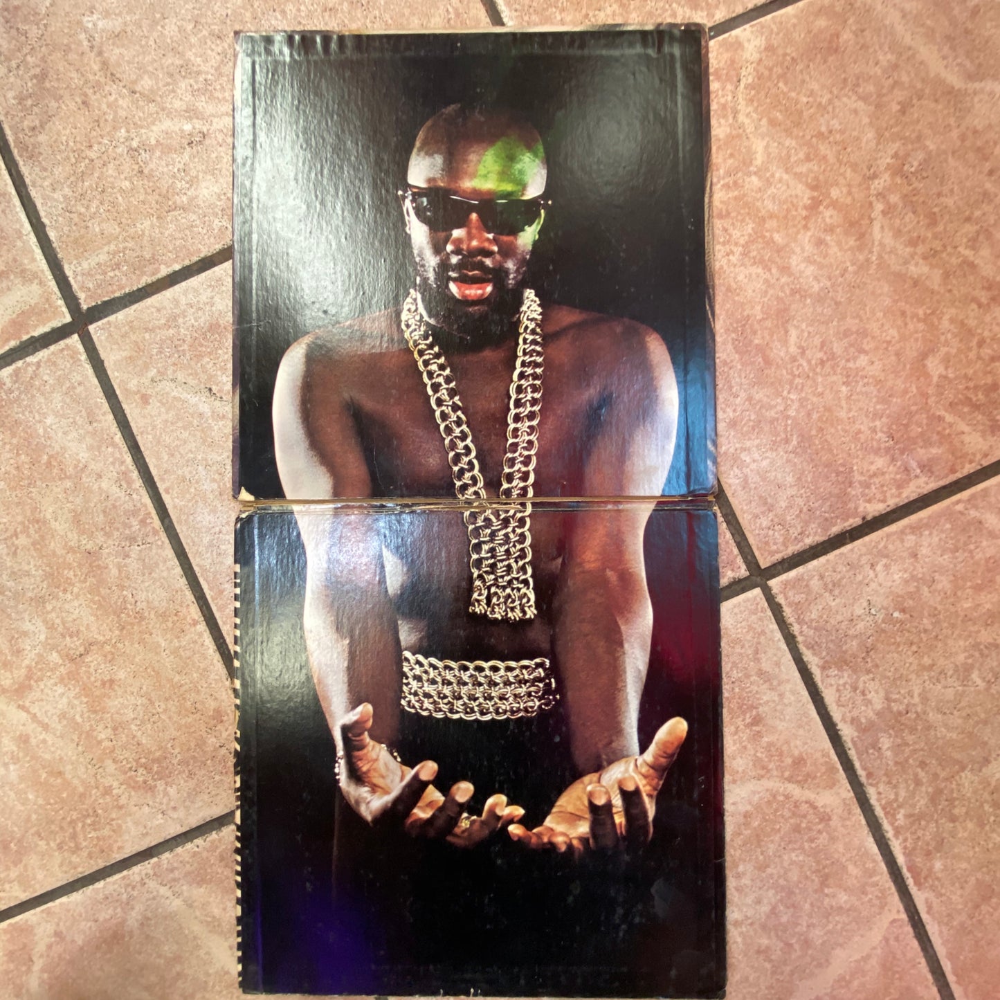 Isaac Hayes – The Isaac Hayes Movement (Vinyl Cover)
