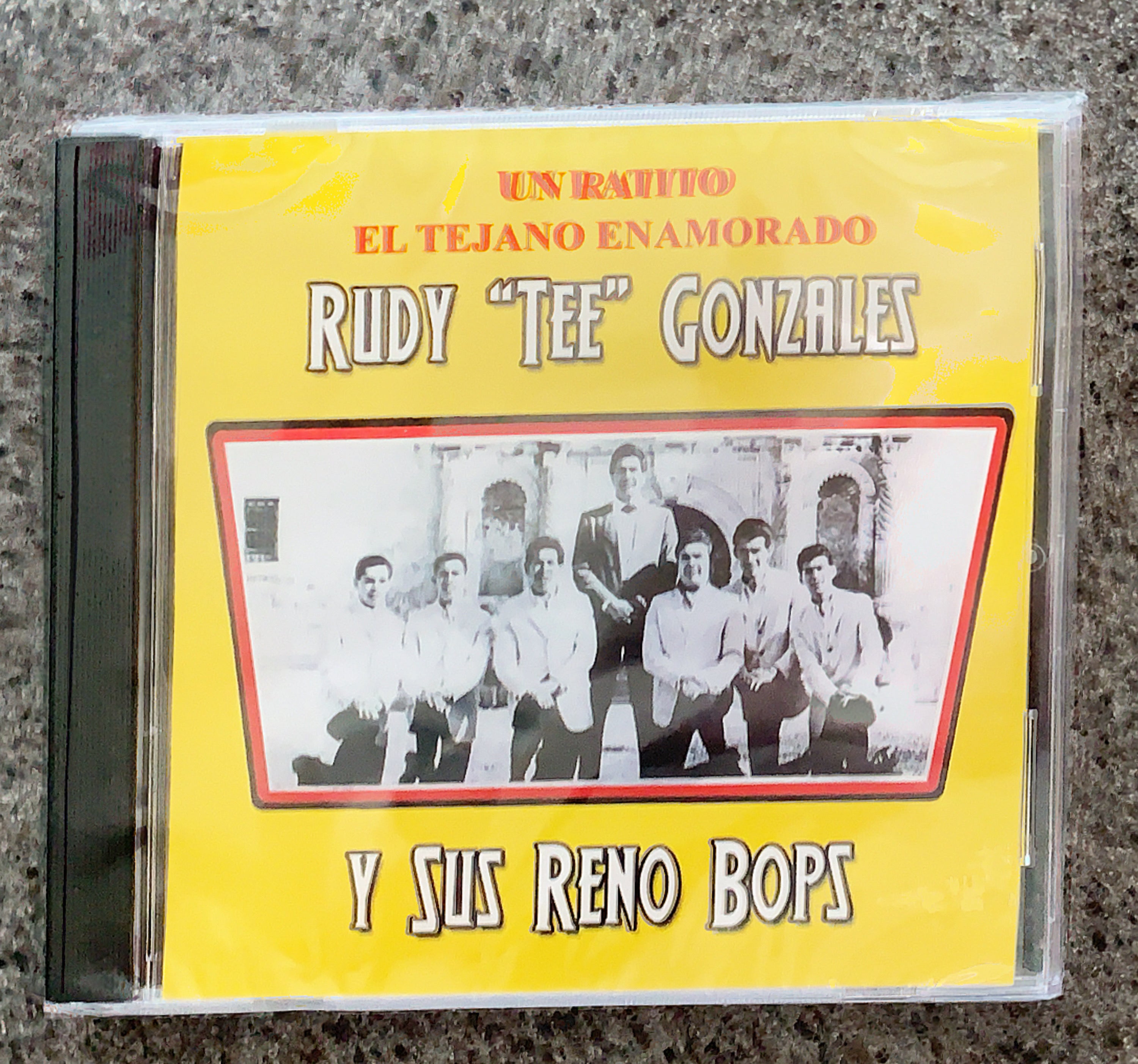 Rudy Tee Gonzales Y Sus Reno Bops Un Ratitoel Tejano Enamorado Cd Del Bravo Record Shop 9234