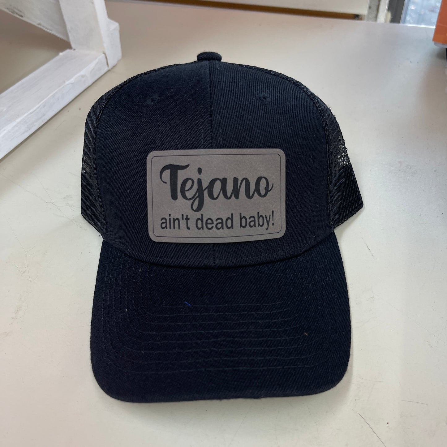 Gorra de bebé Tejano Ain't Dead