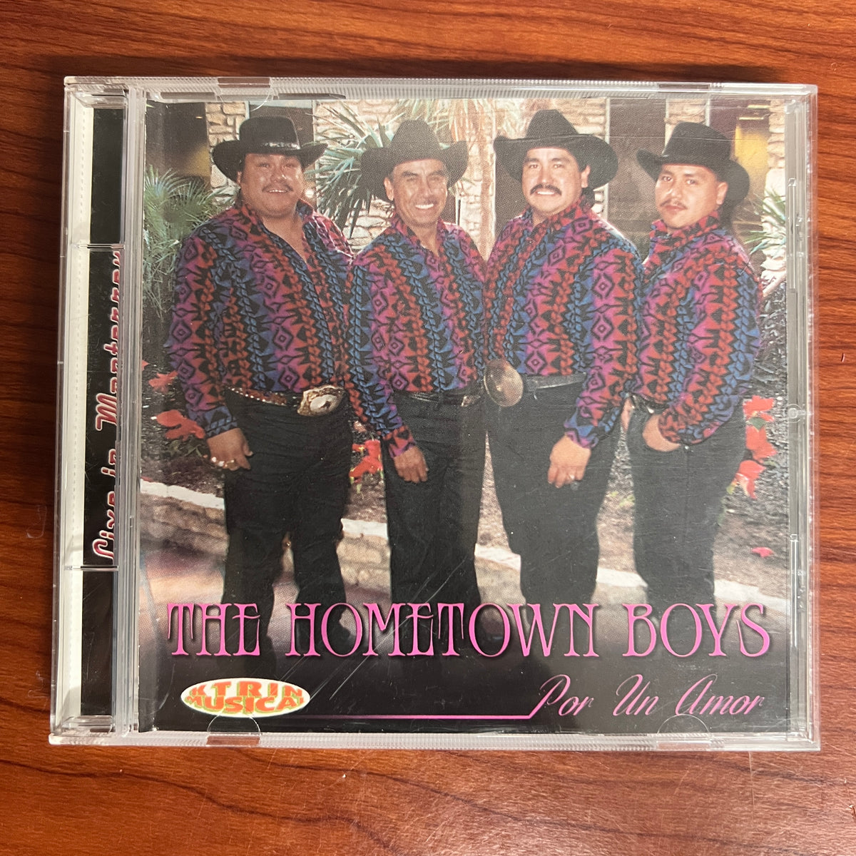 *OPEN: The Hometown Boys - Por Un Amor (CD)