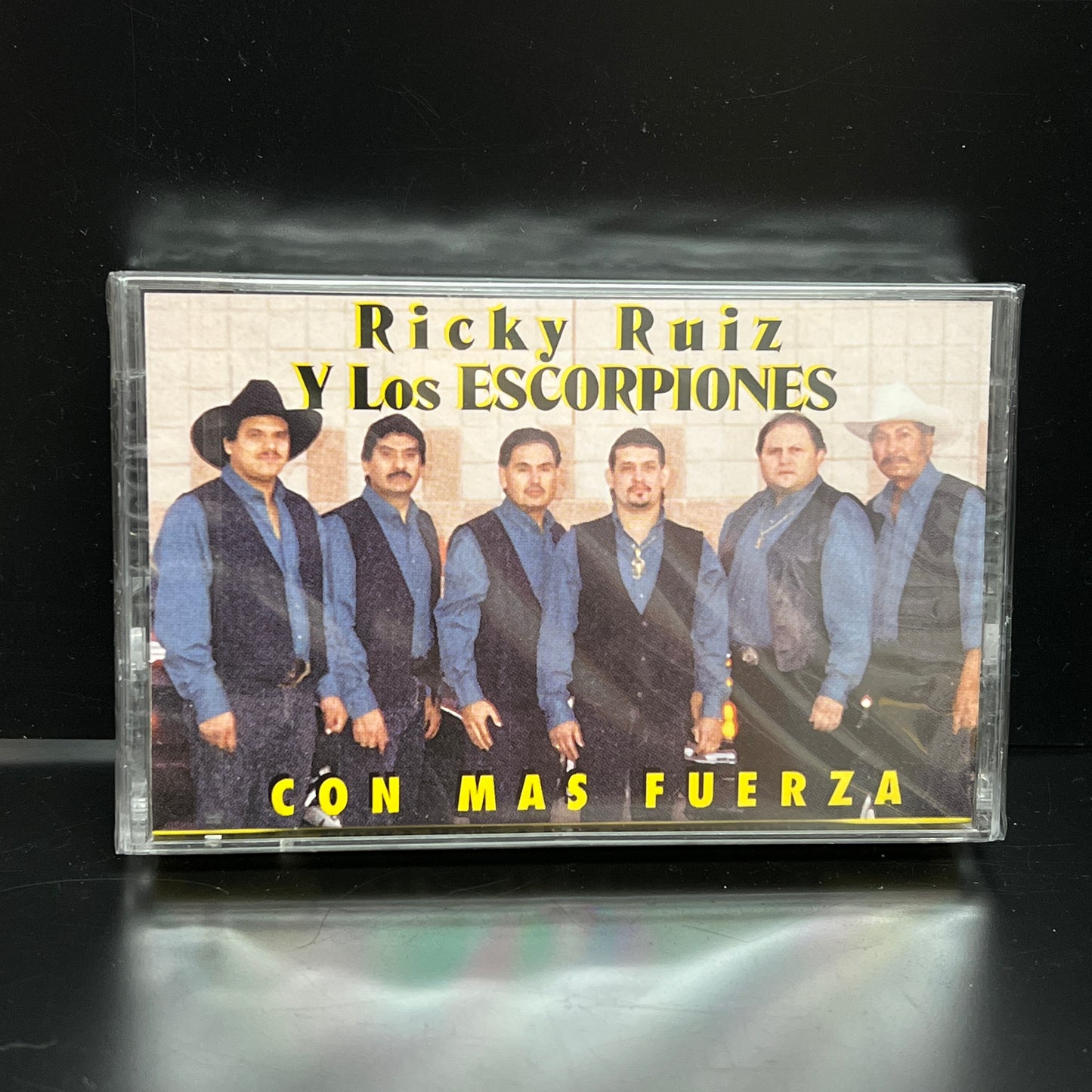 Ricky Ruiz y Los Escorpiones - Con Mas Fuerza (Cassette) (Sealed)