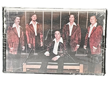 Los Hnos. Valdez Y Rudolfo De Anda Perez - Asi Es La Vida (Cassette)