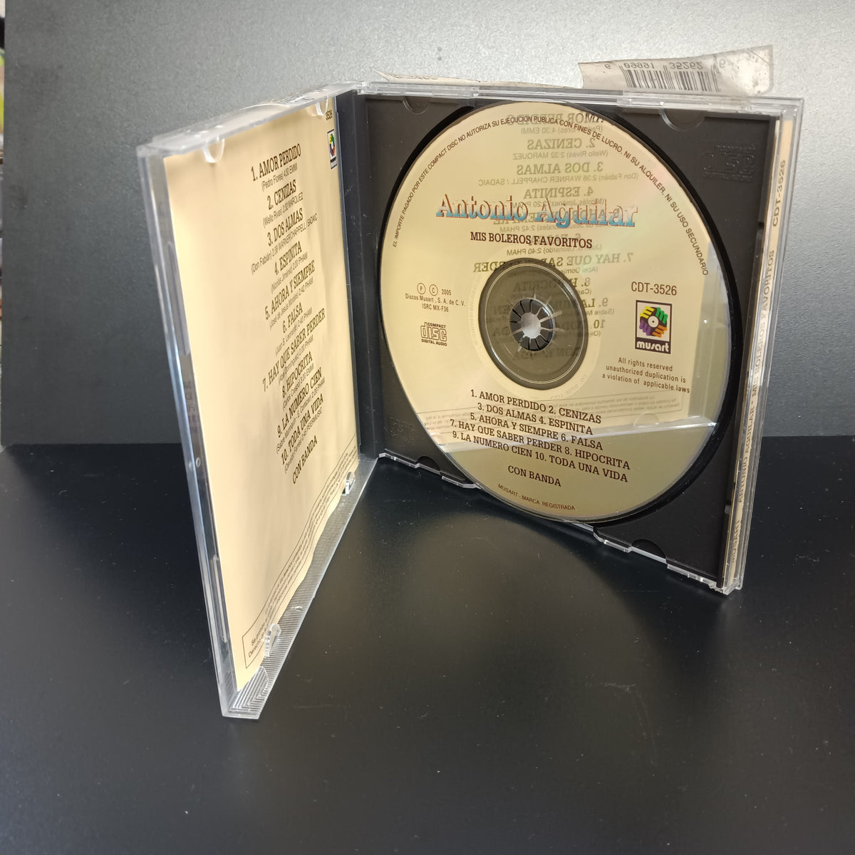 *Opened: Antonio Aguilar - Mis Boleros Favoritos Con banda (CD)
