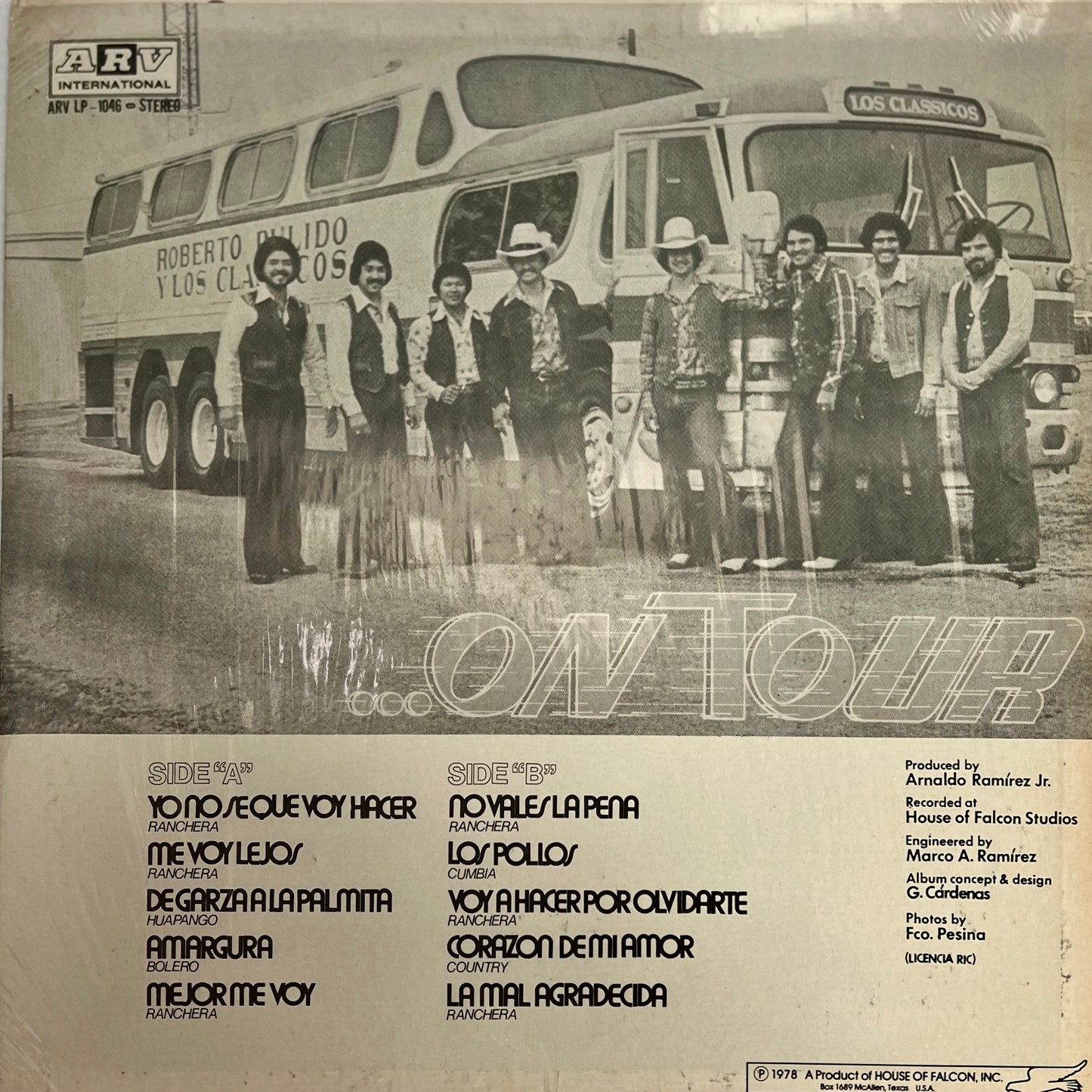 Roberto Pulido Y Los Clasicos - On Tour (Vinyl)