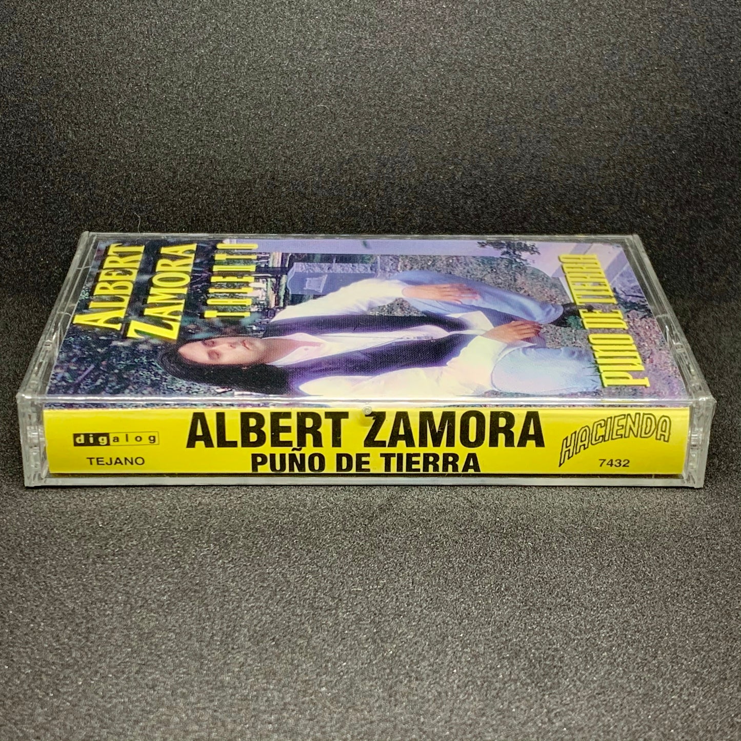 Albert Zamora Y Talento - Puño De Tierra (Cassette)