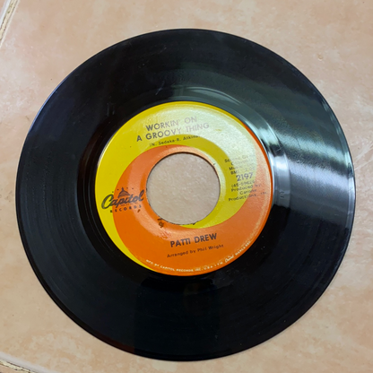 Patti Drew - Without A Doubt / Workin’ On A Groovy Thing(45)